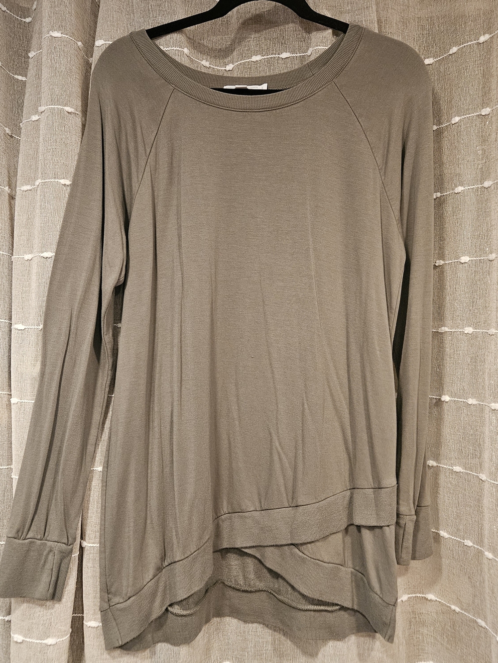 Threads 4 Thought Olive  Long-Sleeve Layered Hem Top